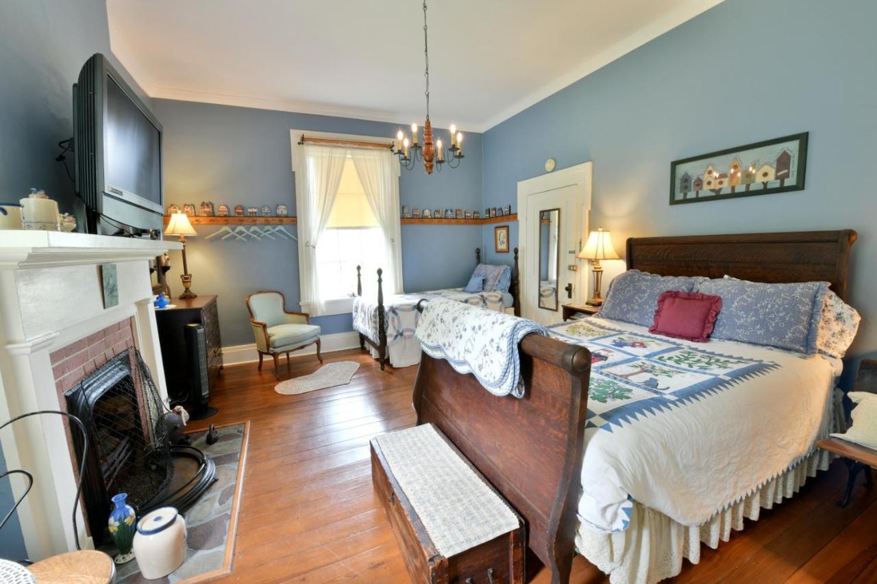The Pines Of Dresden Bed & Breakfast Екстериор снимка