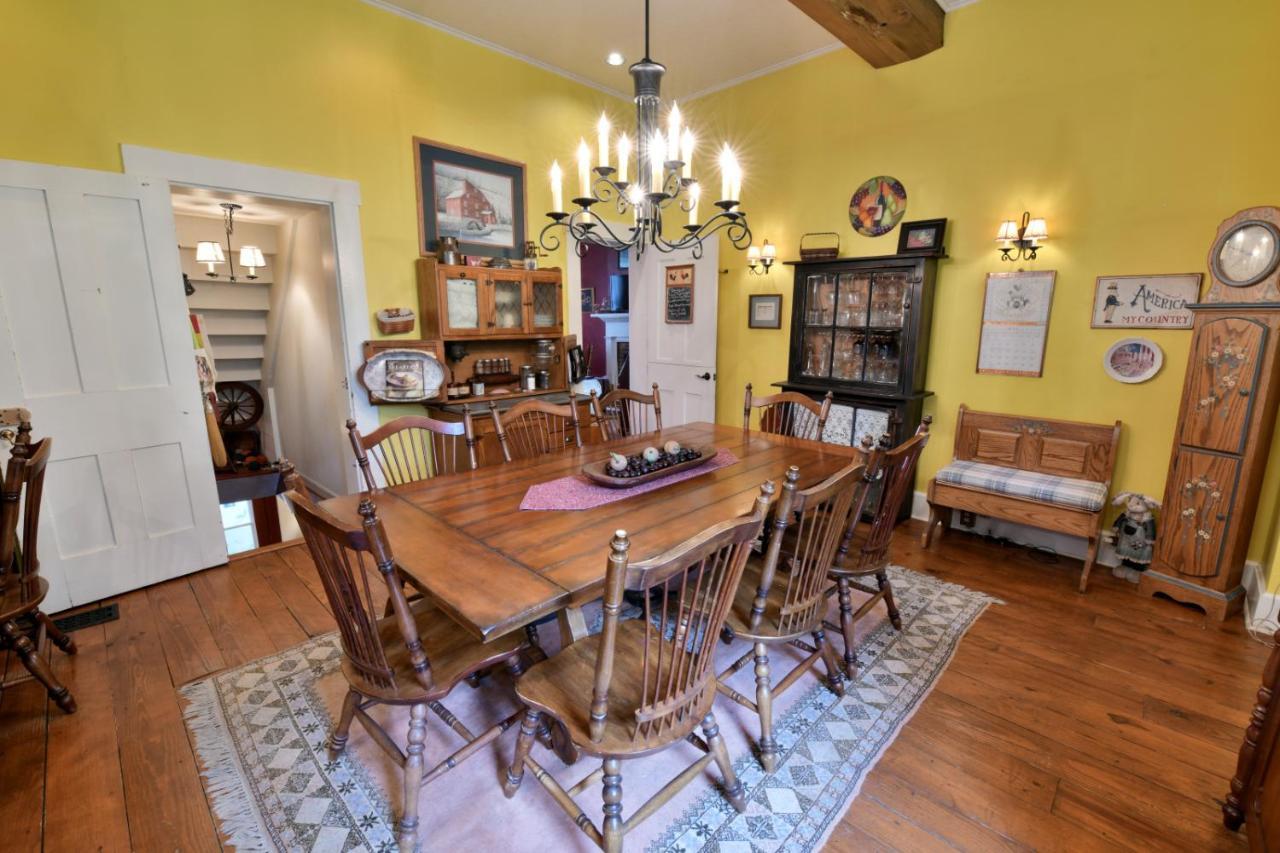 The Pines Of Dresden Bed & Breakfast Екстериор снимка