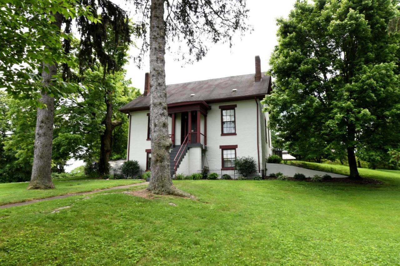 The Pines Of Dresden Bed & Breakfast Екстериор снимка