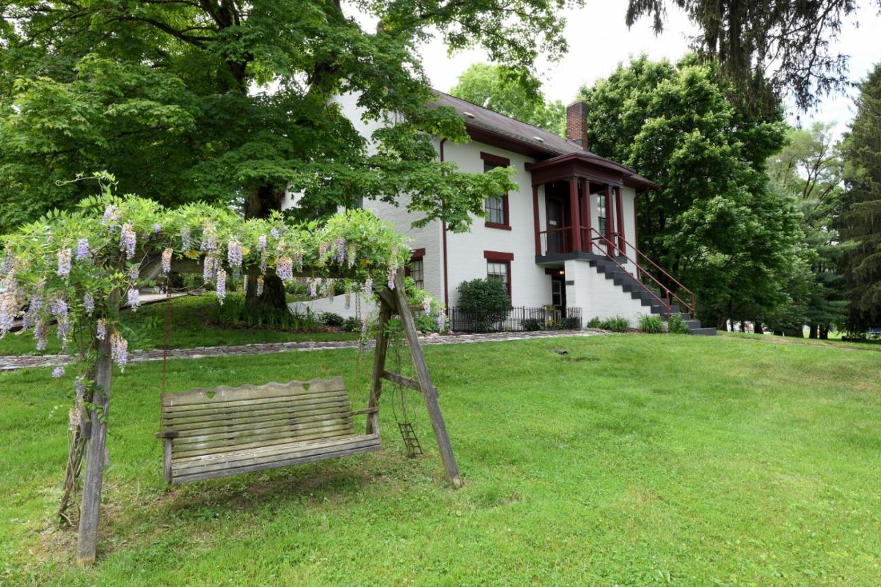 The Pines Of Dresden Bed & Breakfast Екстериор снимка