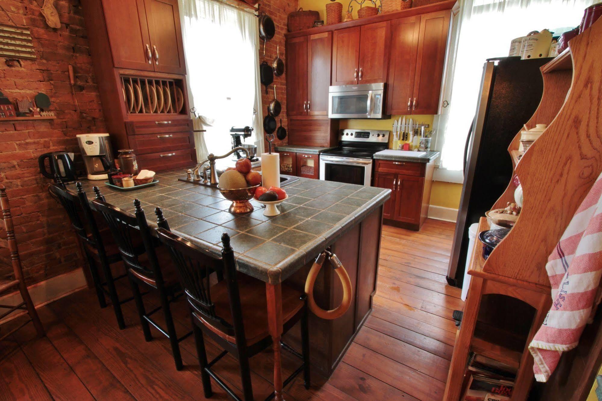 The Pines Of Dresden Bed & Breakfast Екстериор снимка