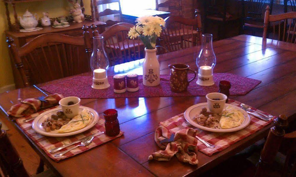 The Pines Of Dresden Bed & Breakfast Екстериор снимка